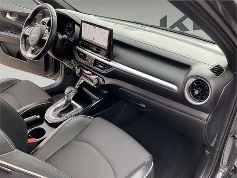 Used 2022 Kia Forte GT-Line FWD image 11
