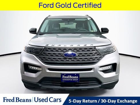 Certified 2023 Ford Explorer XLT w/ Equipment Group 202A AWD/4WD image 2