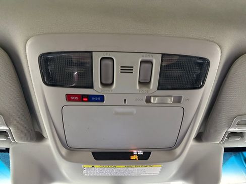 Used 2019 Subaru Outback 2.5i Limited w/ Popular Package #2 image 23