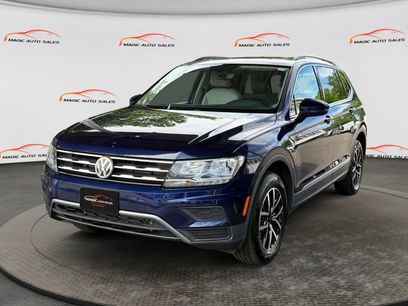 Used 2021 Volkswagen Tiguan SE w/ Panoramic Sunroof Package