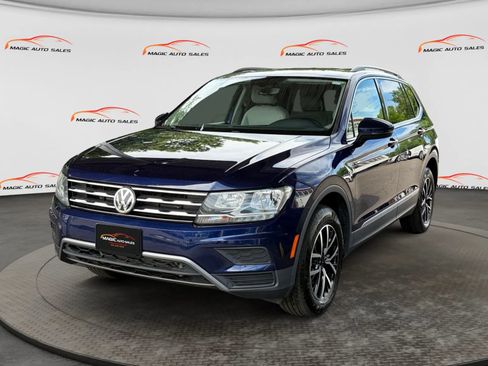 Used 2021 Volkswagen Tiguan SE w/ Panoramic Sunroof Package AWD/4WD image 1