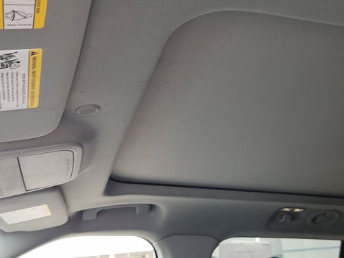 Used 2024 Ford Explorer XLT w/ Equipment Group 202A image 32