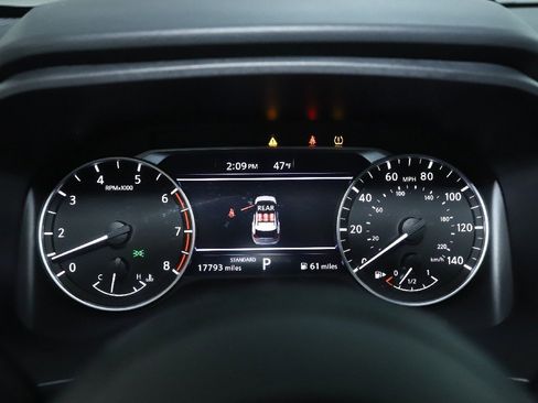 Certified 2024 Nissan Rogue SV image 24