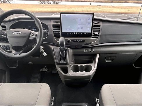 Used 2022 Ford Transit 350 XLT image 12
