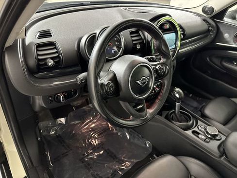 Used 2019 MINI Cooper Clubman S image 23