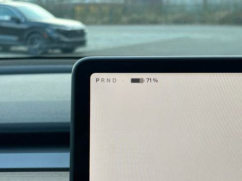 Used 2023 Tesla Model Y Performance image 17