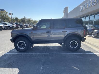 New 2025 Ford Bronco Badlands w/ Sasquatch Package