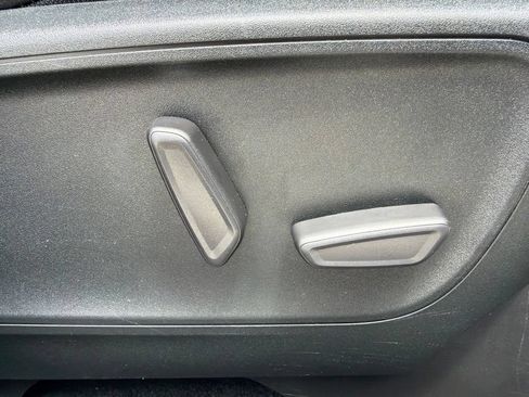 Certified 2022 Ford Escape Titanium w/ Titanium Elite Package FWD image 31