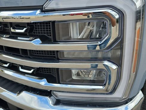 New 2026 Ford F350 Lariat image 28