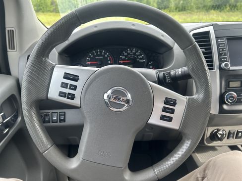 Used 2020 Nissan Frontier SV AWD/4WD image 21