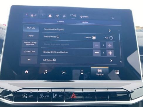 New 2026 Jeep Compass Latitude image 36