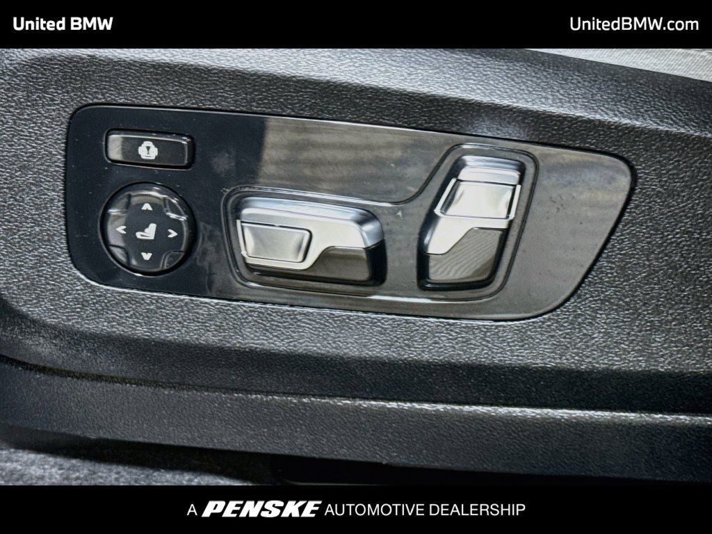 Certified 2025 BMW X5 xDrive40i w/ M Sport Package AWD/4WD image 11