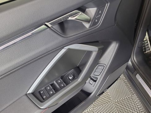 Used 2025 Audi Q3 2.0T Premium Plus image 18