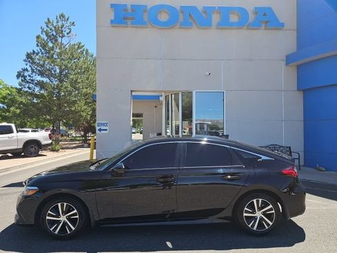 Used 2023 Honda Civic LX image 2