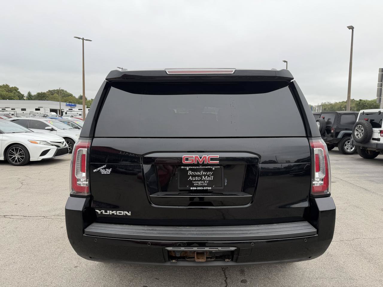 Used 2015 GMC Yukon SLT w/ Open Road Package AWD/4WD image 4