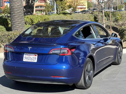Used 2018 Tesla Model 3 Long Range image 11