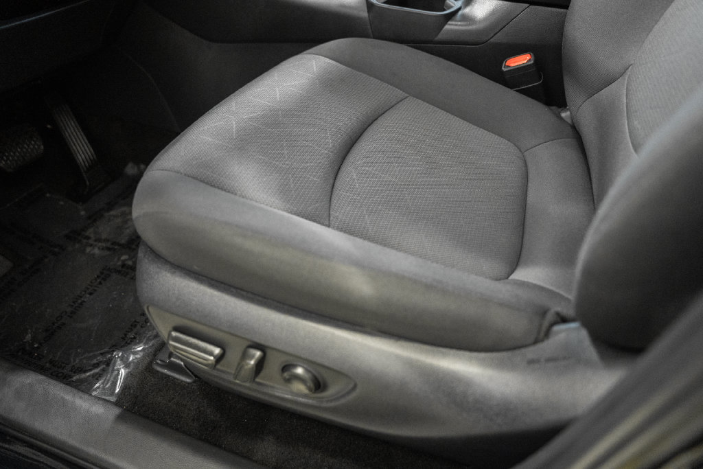 Certified 2025 Toyota RAV4 XLE AWD/4WD image 26