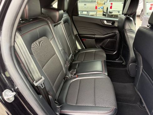 Used 2025 Ford Escape ST-Line image 19