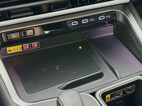 New 2026 Lexus TX 500h AWD image 21