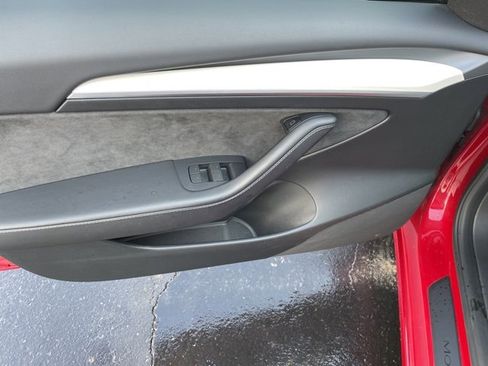 Used 2023 Tesla Model 3 Performance image 17