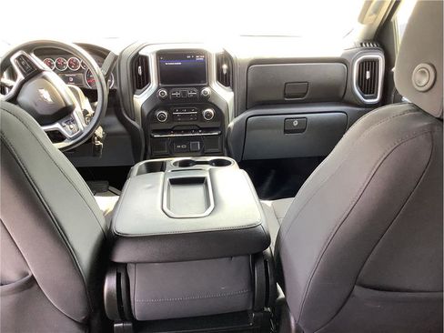 Used 2020 Chevrolet Silverado 1500 LT RWD image 13