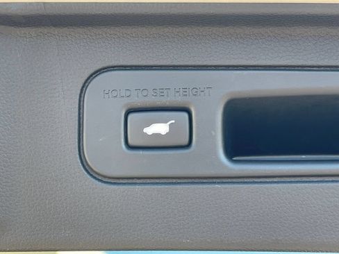 Used 2024 Honda Pilot Touring image 28