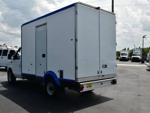 Used 2023 Ford E-350 and Econoline 350 Super Duty w/ Power Windows & Locks Group RWD image 5