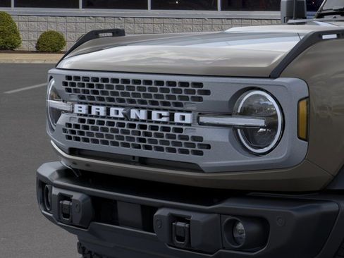 New 2025 Ford Bronco Badlands AWD/4WD image 19