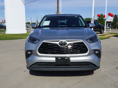 Certified 2024 Toyota Highlander LE