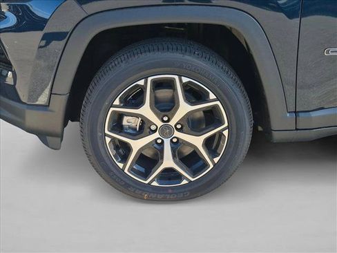 New 2026 Jeep Compass Limited AWD/4WD image 10