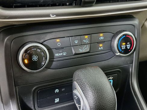 Used 2021 Ford EcoSport S FWD image 22