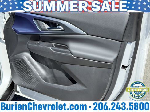 Used 2024 Chevrolet Equinox EV LT w/ Active Safety Package 3 AWD/4WD image 21