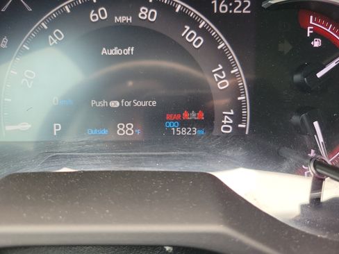 Used 2024 Toyota RAV4 LE FWD image 25