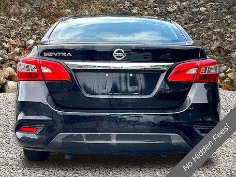 Used 2017 Nissan Sentra S FWD image 4