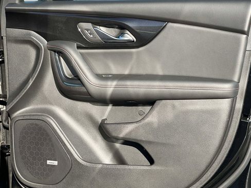 Certified 2025 Chevrolet Blazer RS w/ Driver Confidence II Package image 25