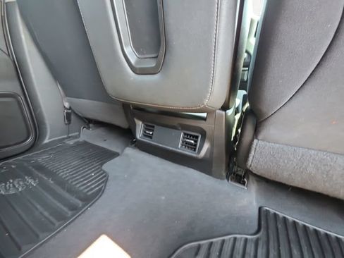 Used 2022 Chevrolet Silverado 1500 Custom AWD/4WD image 21