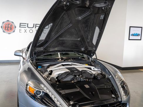 Used 2014 Aston Martin Vanquish image 36