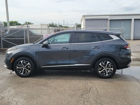 Used 2023 Kia Sportage EX FWD image 6