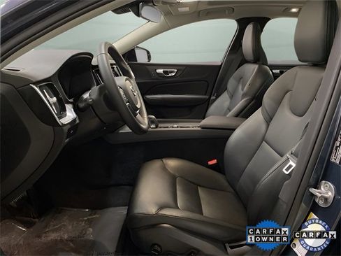 Used 2025 Volvo S60 B5 Core image 18