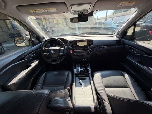 Used 2019 Honda Pilot Touring image 15