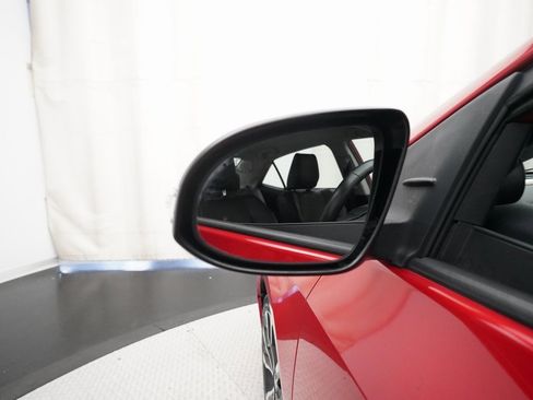 Used 2017 Toyota Corolla L image 24