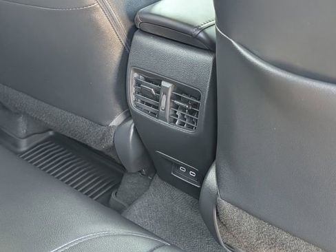 Used 2024 Toyota Corolla Cross AWD Hybrid image 30
