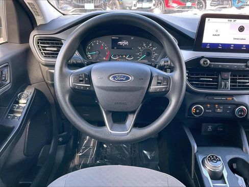 Used 2022 Ford Escape SE image 16