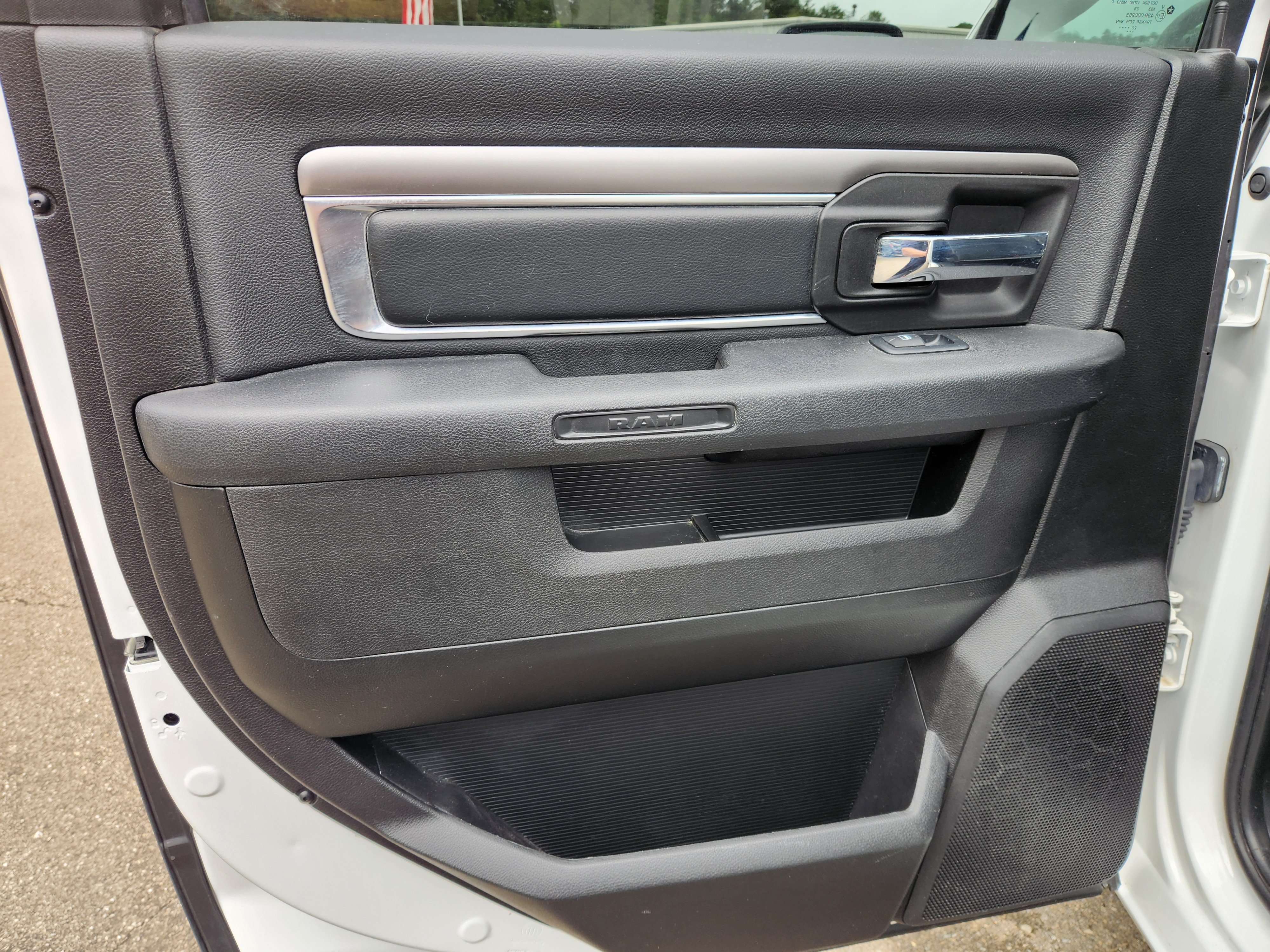 Used 2021 RAM 1500 Warlock w/ Electronics Group AWD/4WD image 29