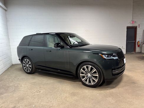 Used 2023 Land Rover Range Rover SE AWD/4WD image 5
