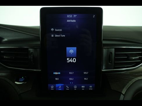 Used 2020 Ford Explorer Platinum w/ Premium Technology Package image 28