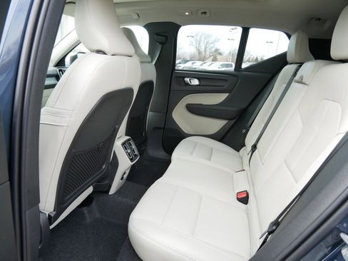 New 2026 Volvo XC40 B5 Plus w/ Climate Package image 6