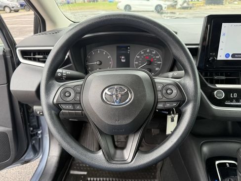 Used 2023 Toyota Corolla LE FWD image 14