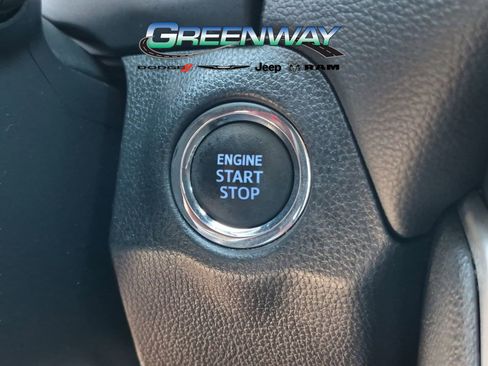 Used 2021 Toyota RAV4 XLE FWD image 25