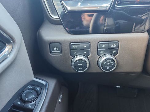 Certified 2024 GMC Sierra 1500 SLT w/ SLT Premium Plus Package image 26